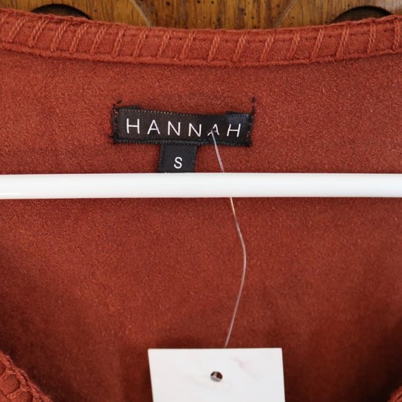 HANNAH Crochet Cutout Faux Suede Bell Sleeve Boho Tunic Top - NWT! - Picture 11 of 14